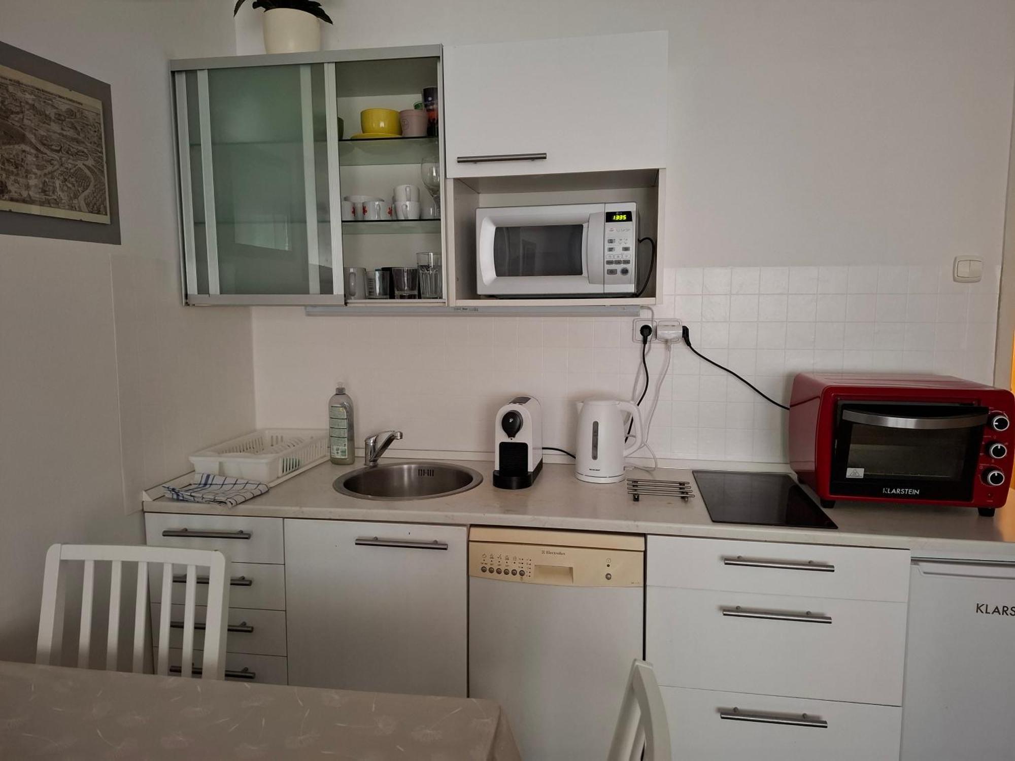 Coronation Apartment บราติสลาวา ภายนอก รูปภาพ